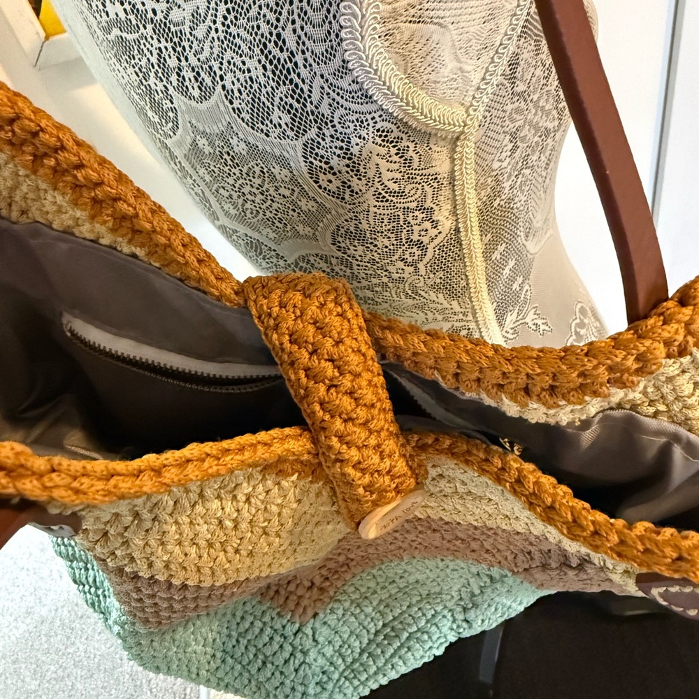 Crochet Tote Shoulder Bag, Handmade Chevron Striped Casual - Picture 14 of 16